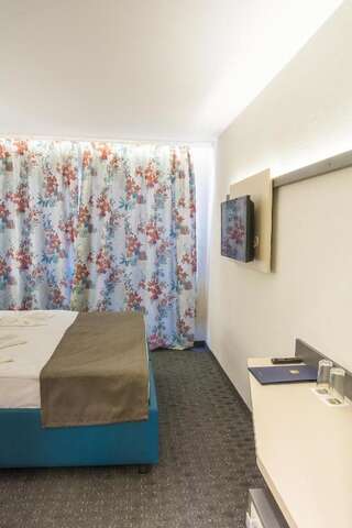 Отель MPM Hotel Orel - Ultra All Inclusive Солнечный Берег Двухместный номер с 2 отдельными кроватями и балконом (для 2 взрослых) — Бесплатный доступ на пляж-14